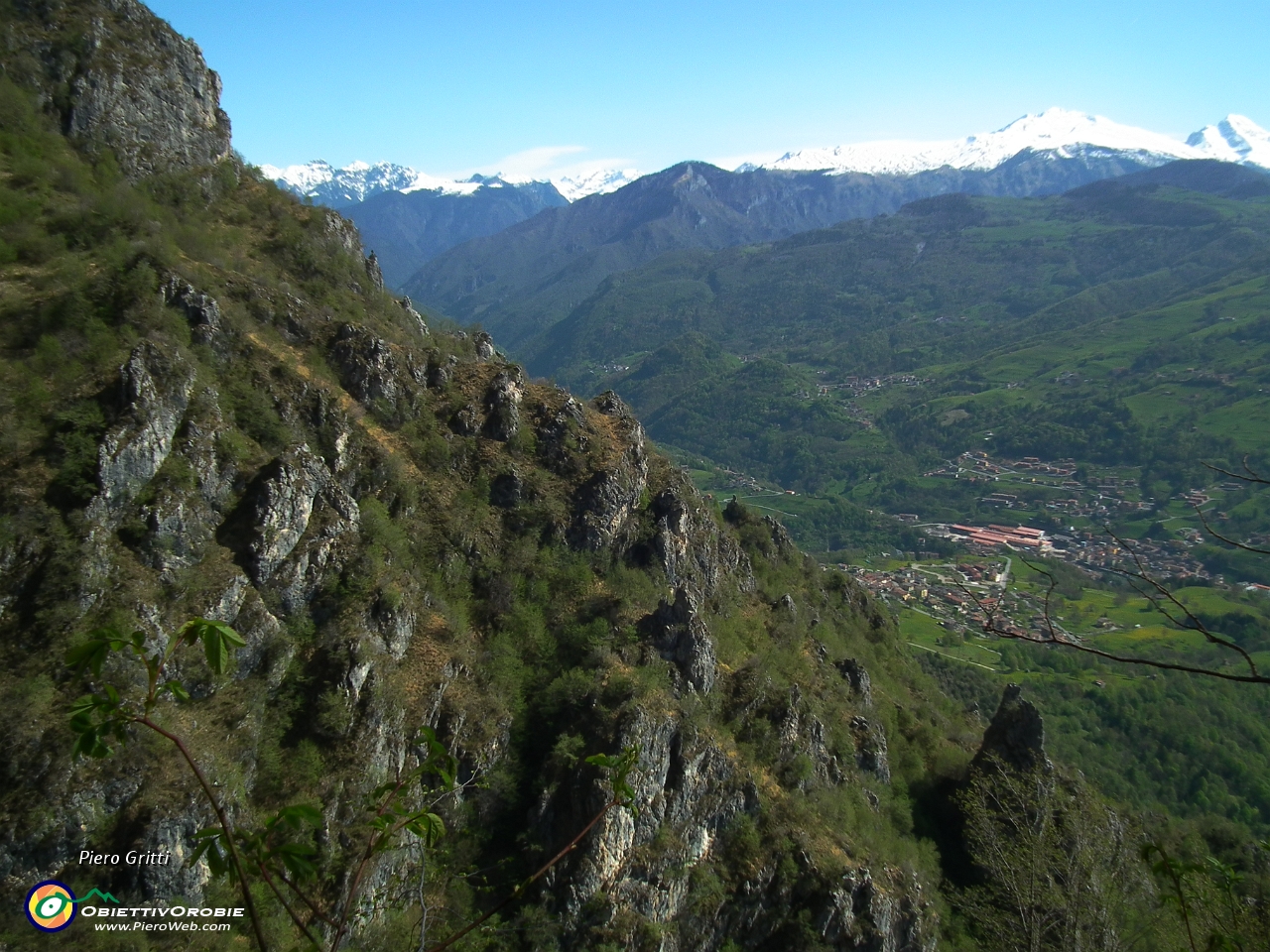 22 vista verso San Giovanni Bianco....JPG